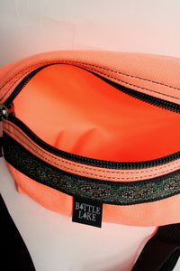 FANNY PACK / PINK [ONE SIZE NEW]