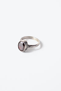 SILVER RING W/GLASS STONE [SIZE: 18号 USED]