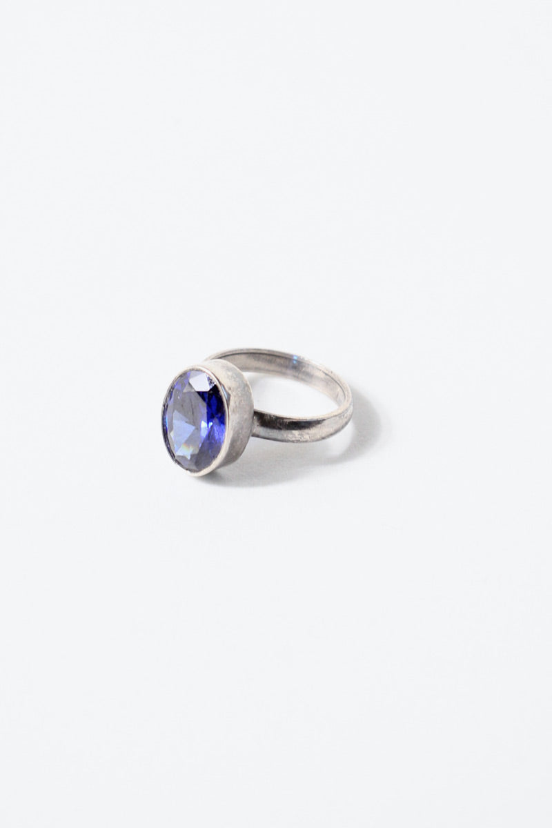 SILVER RING W/GLASS STONE [SIZE: 17 USED]