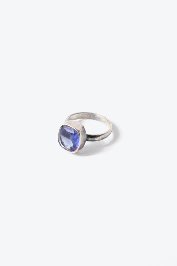 SILVER RING W/GLASS STONE [SIZE: US 8.5 equivalent USED]