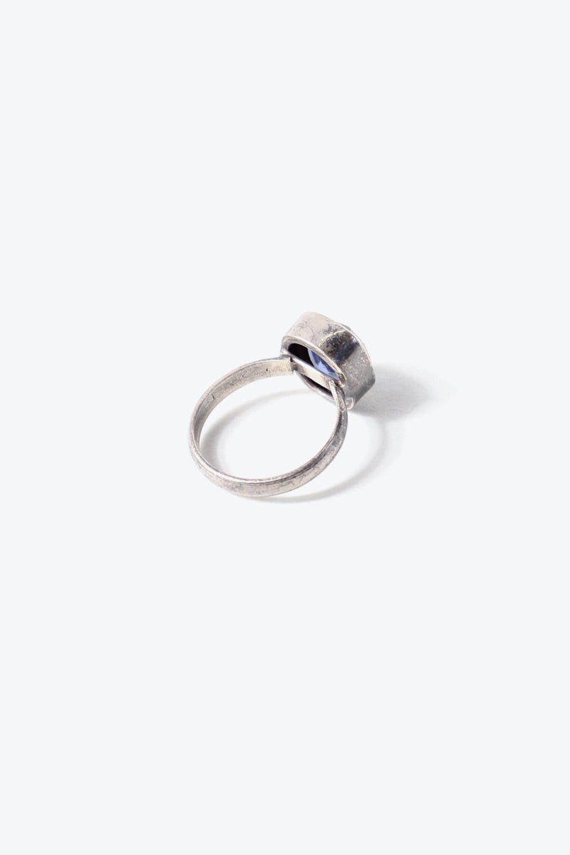SILVER RING W/GLASS STONE [SIZE: US 8.5 equivalent USED]