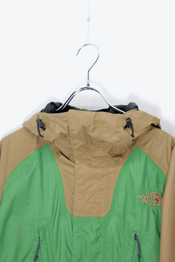 14'S HYVENT NYLON MOUNTAIN HOODIE / BEIGE / GREEN [ SIZE: M USED ]