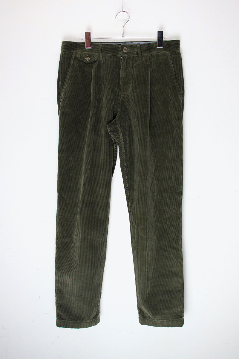 TUCK CORDUROY PANTS / OLIVE [SIZE: W31 x L30 USED]