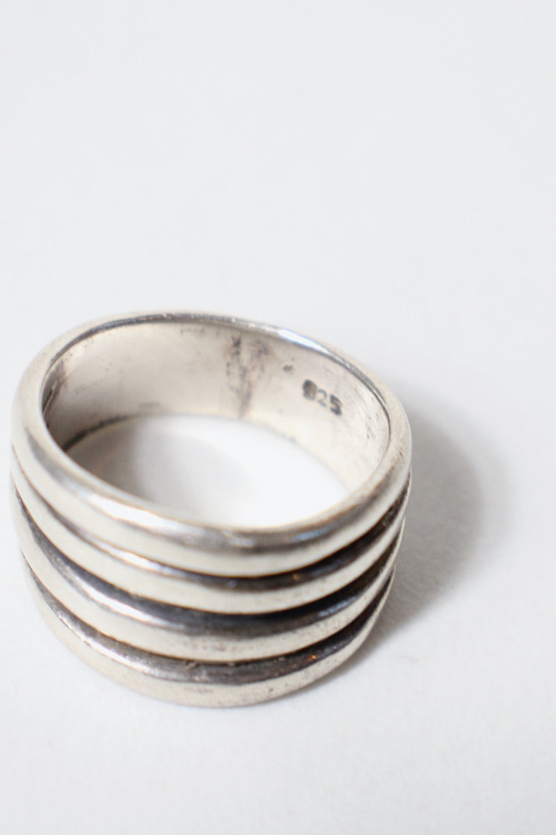 925 SILVER RING [SIZE: US 5.5 USED]