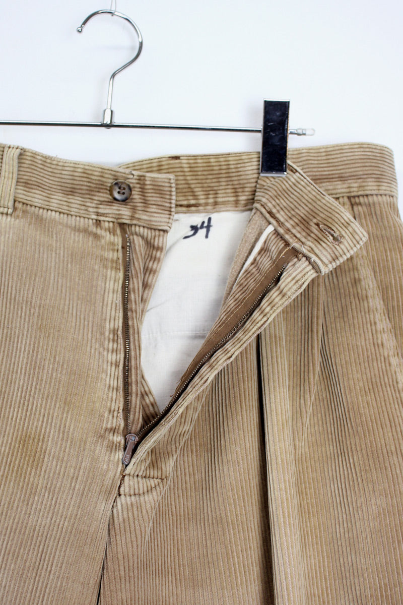 MADE IN ITALY 90'S TUCK CORDUROY PANTS / BEIGE [SIZE: 34相当 USED]