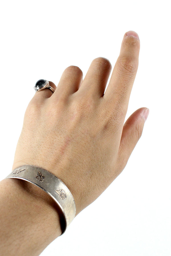 925 SILVER BANGLE W/14k GOLD [SIZE: ONE SIZE USED]