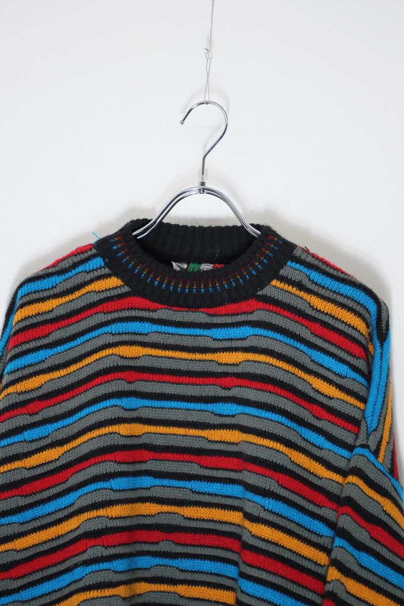 MADE IN ITALY 90'S BORDER ACRYLIC WOOL KNIT SWEATER / GREY / BLUE / RED [SIZE: XL USED]
