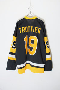 MADE IN USA 90'S PITTSBURGH PENGUINS 19 TROTTIER PULLOVER GAME SHIRT / BLACK/YELLOW [SIZE: XL USED]