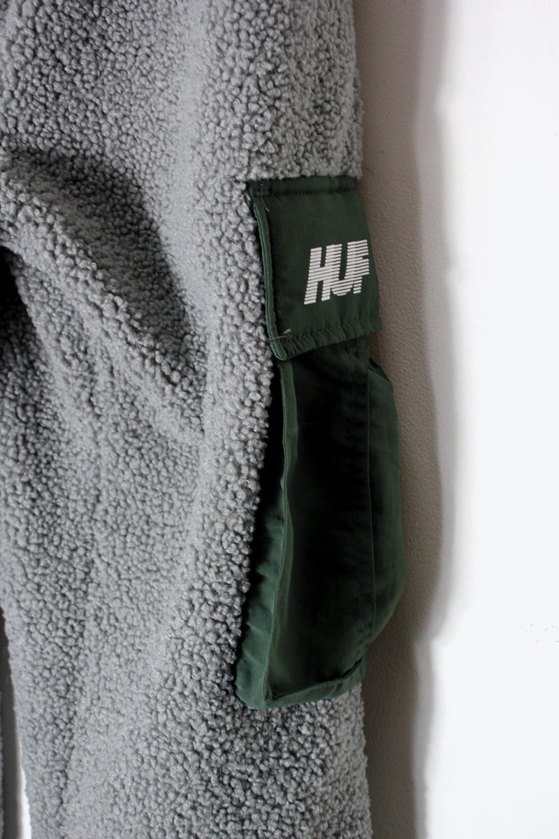 FLEECE CARGO PANTS / GREY/GREEN [SIZE: XS USED]