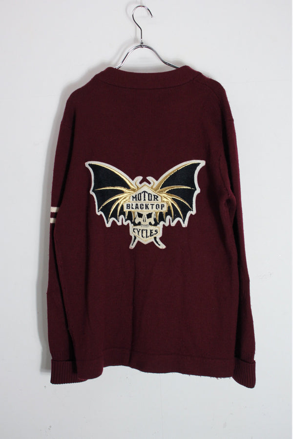 BACK EMBROIDERY WOOL KNIT SCHOOL CARDIGAN / 와인 레드 [SIZE: L USED]