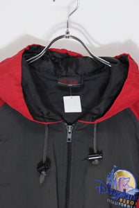 MADE IN USA 90'S DISNEY LAND NYLON ZIP HOODIE JACKET / CHARCOAL GREY/RED [SIZE: L相当 USED]