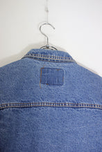 画像をギャラリービューアに読み込む, 90&#39;S BADGE CUSTOM DENIM JACKET / INDIGO [SIZE: L相当 USED]
