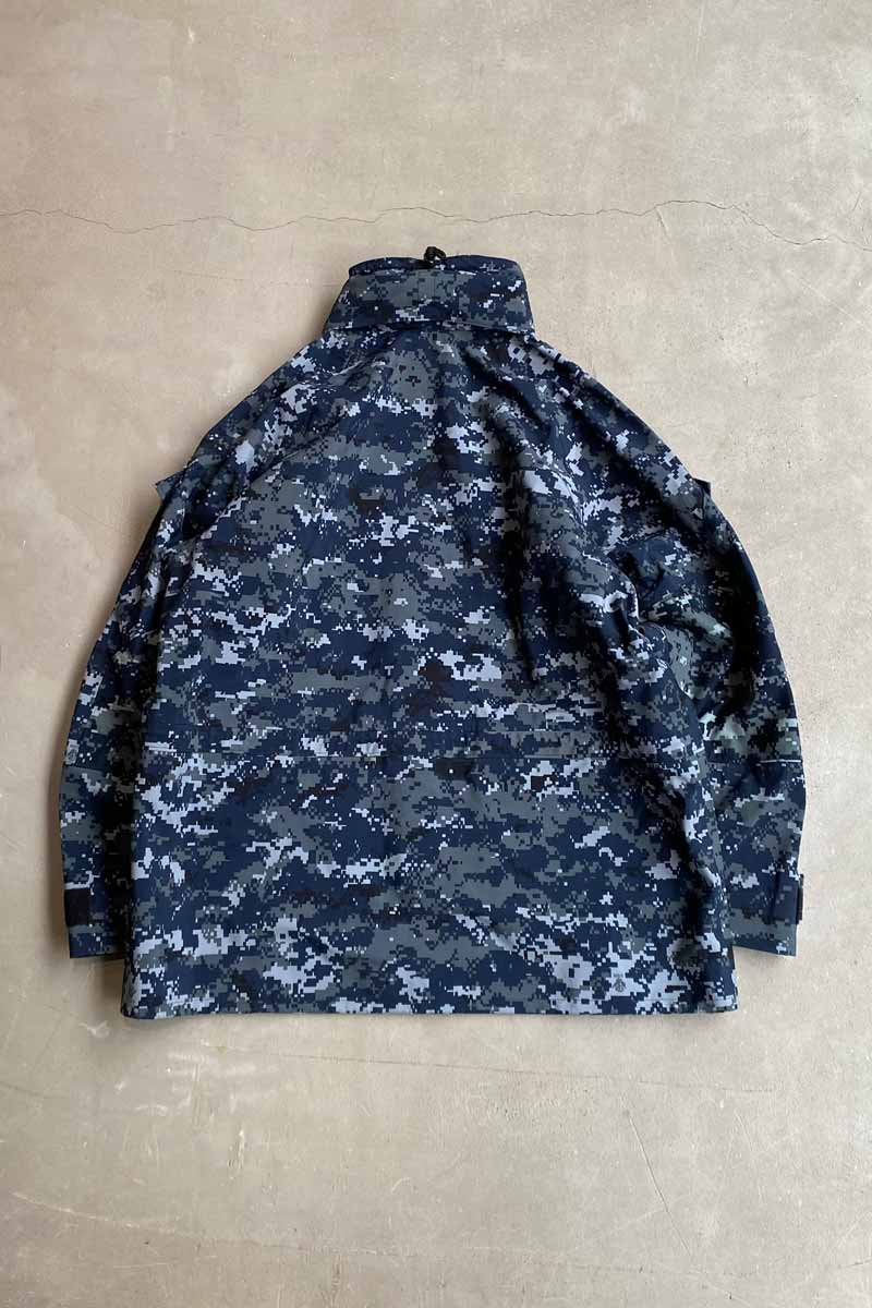 01'S ECWCS 2ND GEN GORE-TEX WORKING PARKA DIGITAL CAMO / NAVY [SIZE: L DEADSTOCK/NOS]