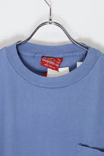 画像をギャラリービューアに読み込む, MADE IN USA 90&#39;S S/S POCKET BACK PRINT POCKET ADVERTISING T-SHIRT / DUSTY BLUE [SIZE: XXL相当 DEADSTOCK/NOS]
