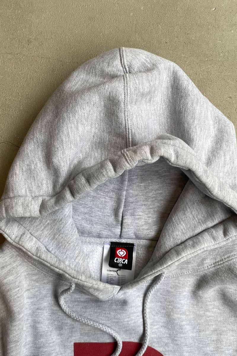 LOGO PRINT SWEAT HOODIE / GRAY [SIZE: M USED]