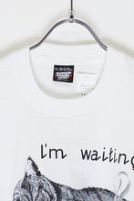 画像をギャラリービューアに読み込む, MADE IN USA 92&#39;S S/S I&#39;M WAITING CAT PRINT ANIMAL T-SHIRT / WHITE [SIZE: XL DEADSTOCK/NOS]
