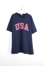 画像をギャラリービューアに読み込む, USA S/S PRINT T-SHIRT / NAVY [SIZE: XL USED]
