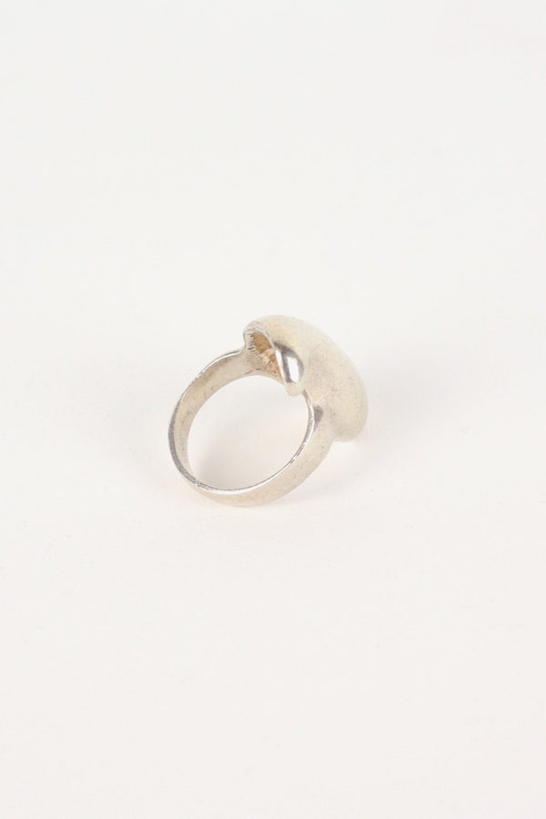 925 VINTAGE SILVER RING [SIZE: US 8 equivalent USED]