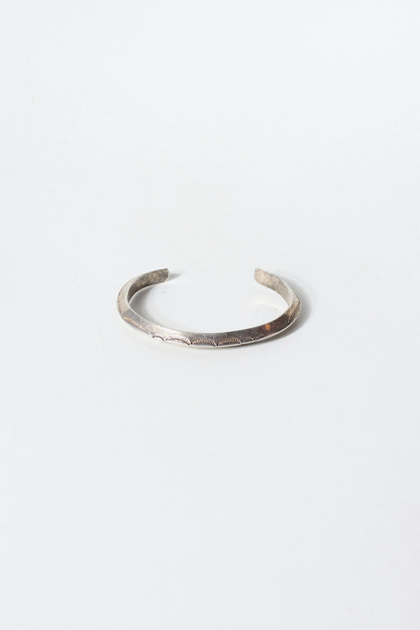 STERLING SILVER BANGLE [ONE SIZE]