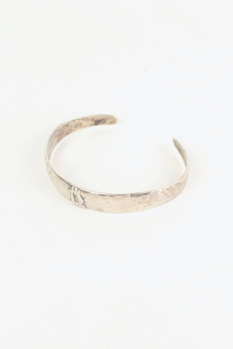 VINTAGE STERING SILVER BANGLE [ONE SIZE USED]