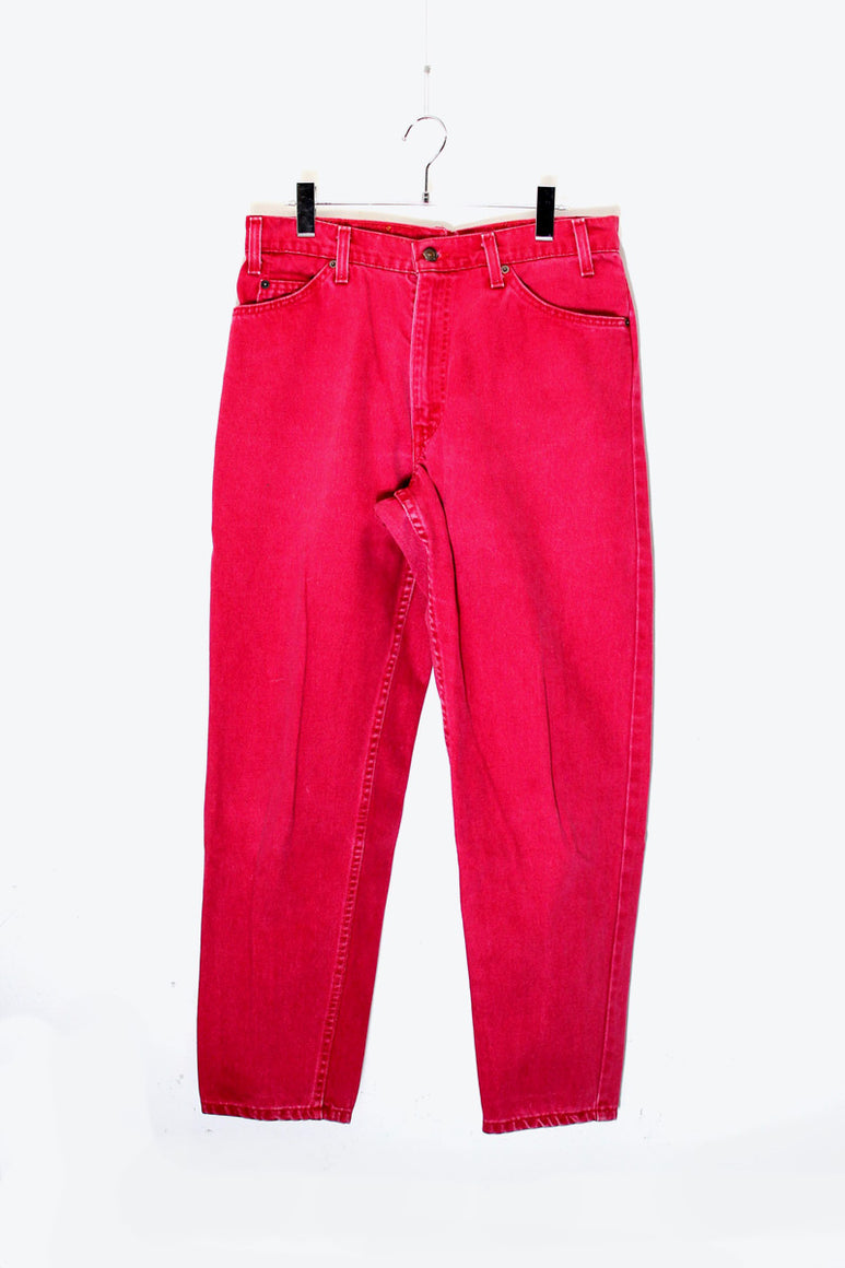 MADE IN USA 93'S 560 ORANGE TAB DENIM PANTS / RED [SIZE: W33L30 USED]