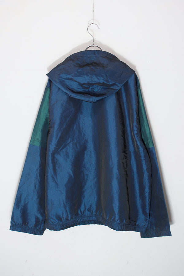 90'S NO FEAR GEAR NYLON PULLOVER HOODIE JACKET / GREEN/NAVY/NEON [SIZE: Approx. XL USED]