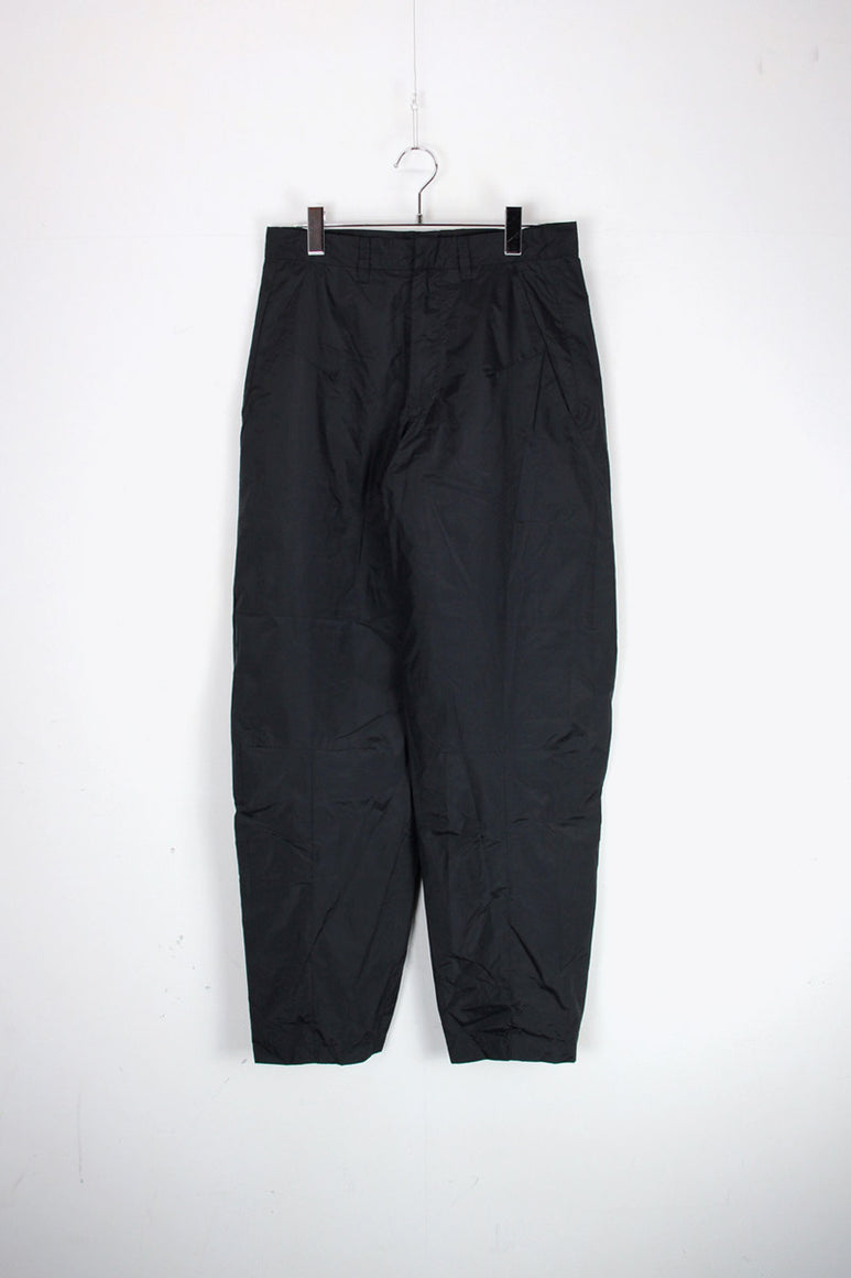 NYLON PANTS / BLACK [SIZE: 44 USED]