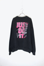 画像をギャラリービューアに読み込む, MADE IN USA 90&#39;S JUST DO IT BACK PRINT SWEATSHIRT / BLACK［ SIZE:XL USED ]
