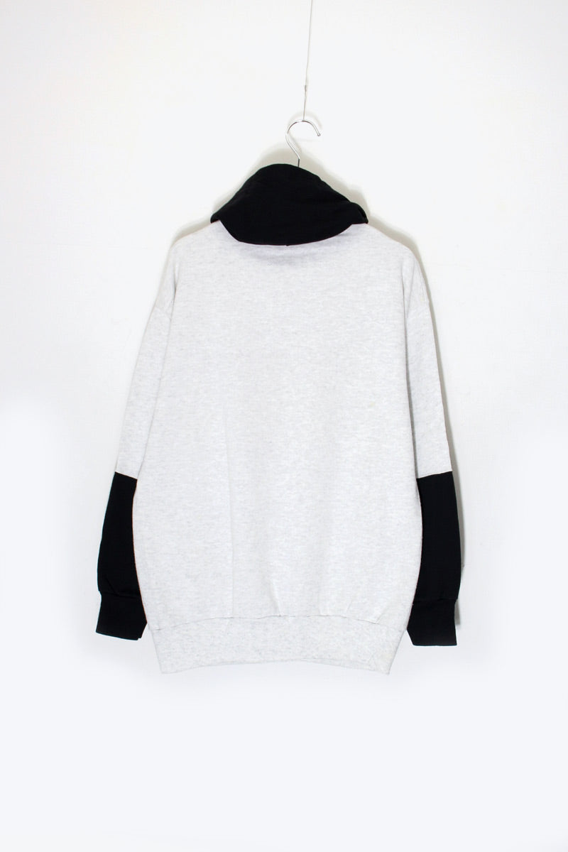 MADE IN USA 96'S TASMANIAN EMBROIDERY SWITCHING SWEAT HOODIE / GREY / BLACK [SIZE: XL USED]
