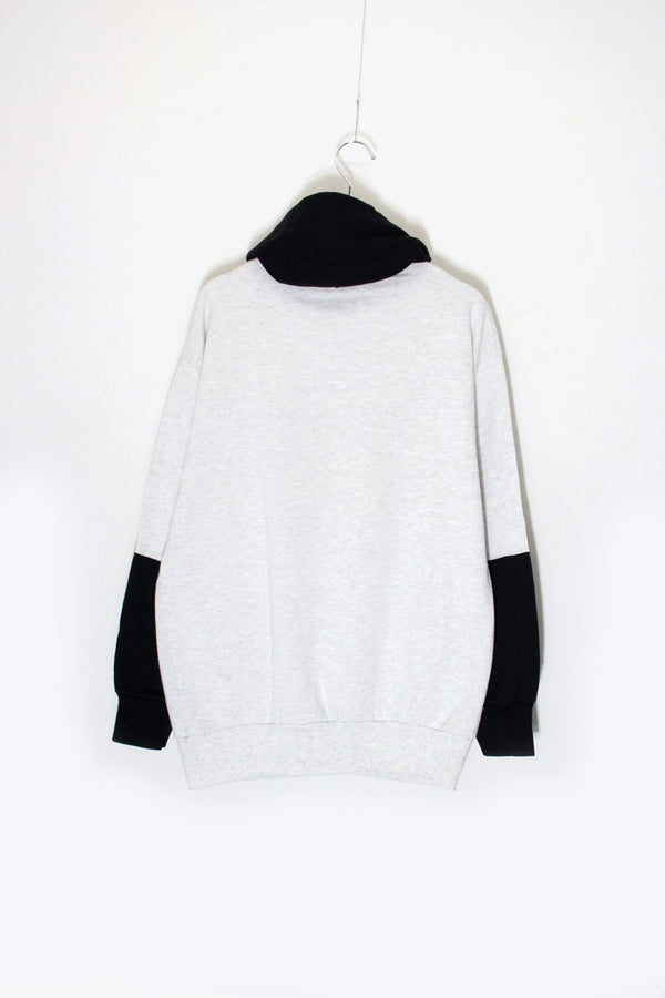 MADE IN USA 96'S TASMANIAN EMBROIDERY SWITCHING SWEAT HOODIE / GREY / BLACK [SIZE: XL USED]