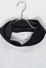 画像をギャラリービューアに読み込む, MADE IN USA 96&#39;S TASMANIAN EMBROIDERY SWITCHING SWEAT HOODIE / GREY / BLACK [SIZE: XL USED]
