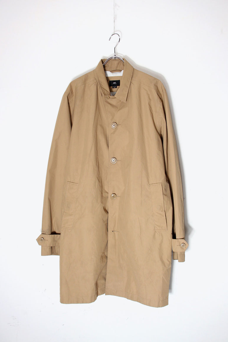 NYLON COAT / BEIGE [SIZE: M USED]