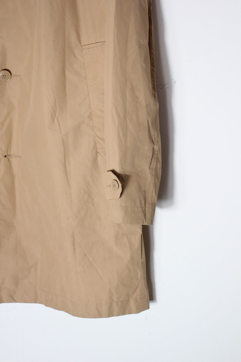 NYLON COAT / BEIGE [SIZE: M USED]