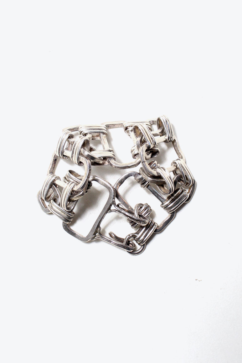 VINTAGE SILVER BRACELET [SIZE: ONE SIZE USED]
