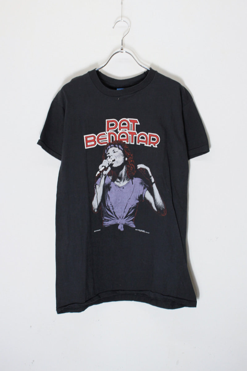 MADE IN USA 80s PAT BENATAR PRINT BAND T-SHIRT / BLACK [SIZE: XL USED]