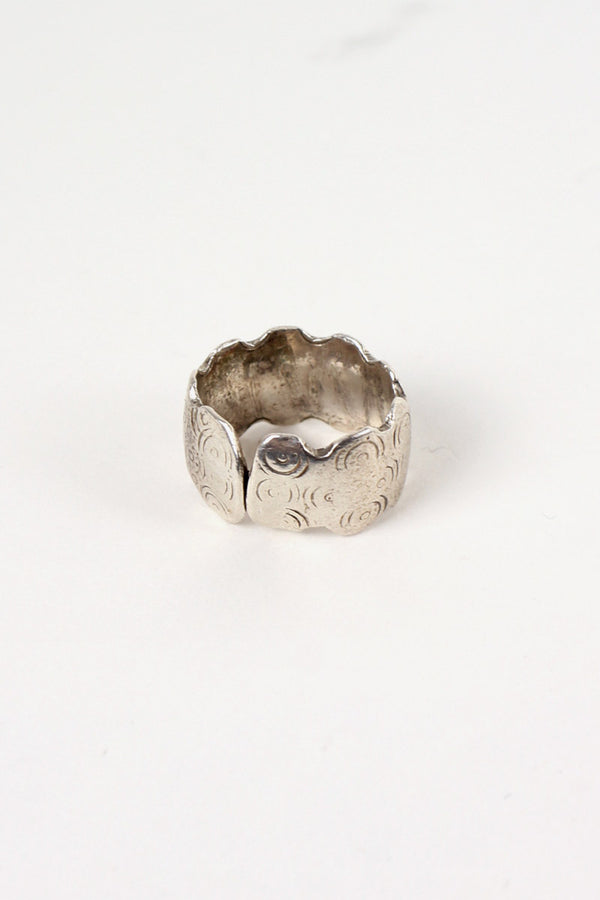 STERLING SILVER RING [SIZE: Equivalent to 12.5 US Used]