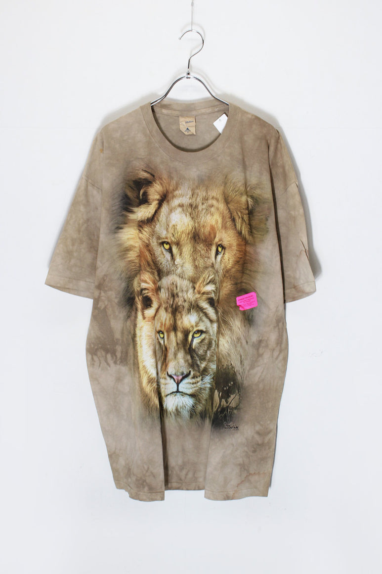 S/S LION PATTERN PRINT T-SHIRT / PATTERN/BROWN [SIZE: XL USED]