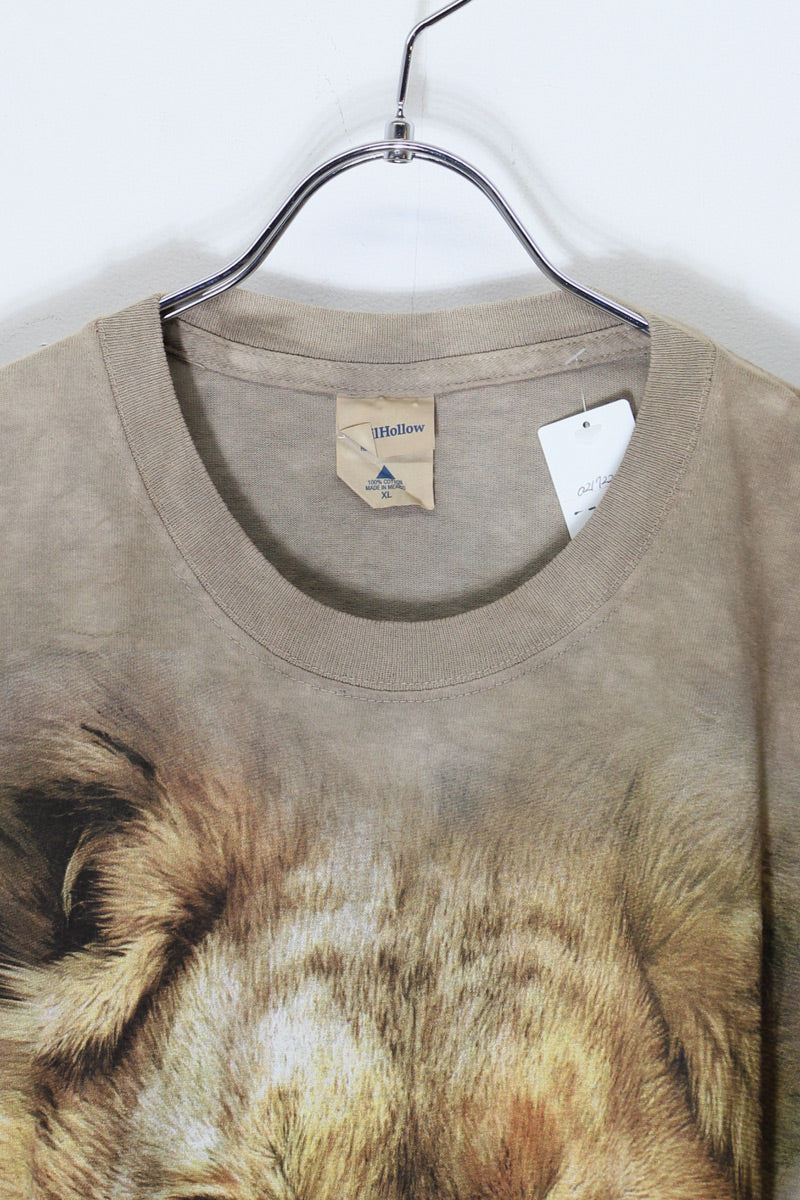 S/S LION PATTERN PRINT T-SHIRT / PATTERN/BROWN [SIZE: XL USED]
