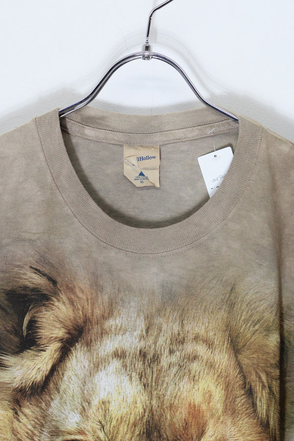 S/S LION PATTERN PRINT T-SHIRT / PATTERN/BROWN [SIZE: XL USED]