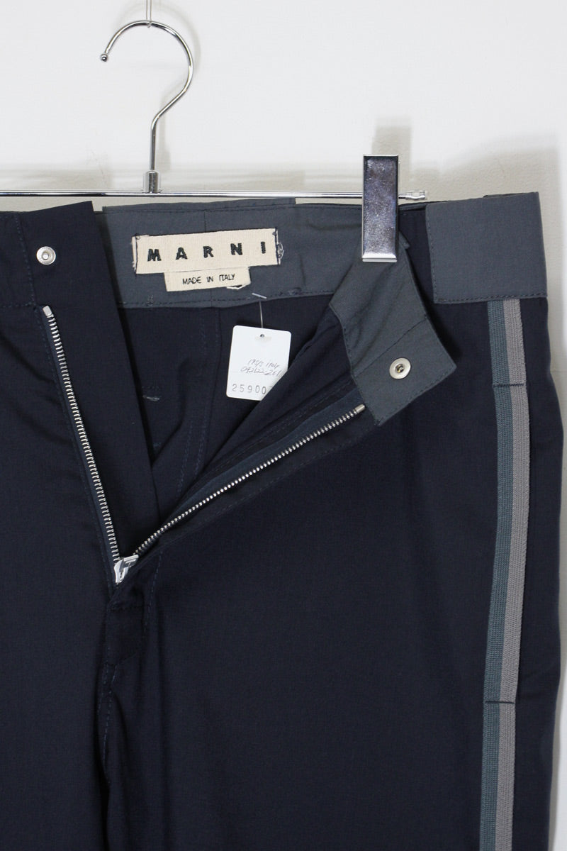 MADE IN ITALY 19SS WOOL TROPICAL SIDELINE TAPERED PANTS / BLACK [SIZE: 48 USED]