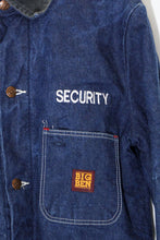 画像をギャラリービューアに読み込む, MADE IN USA 80&#39;S SECURITY BACK EMBROIDERY DENIM COVERALL / INDIGO [SIZE: S相当 USED]
