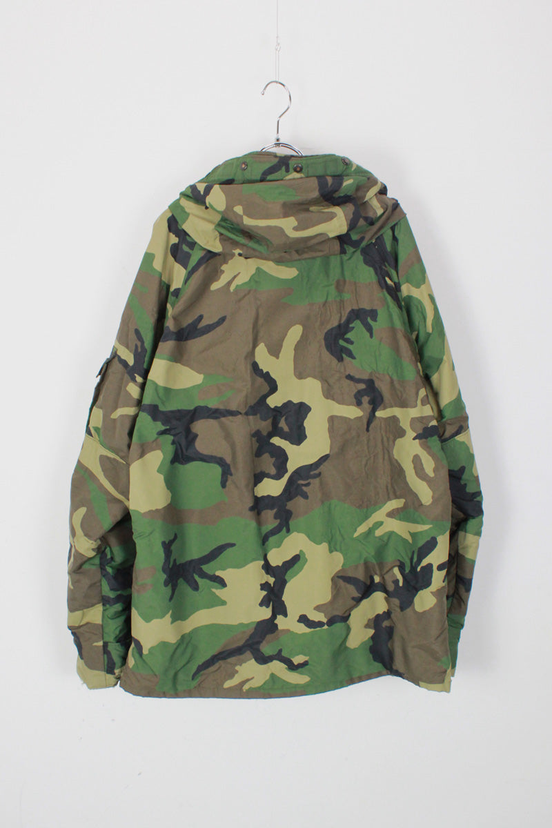 01'S ECWCS GORE-TEX HOODIE JACKET / WOODLAND CAMO [SIZE: M/L USED]