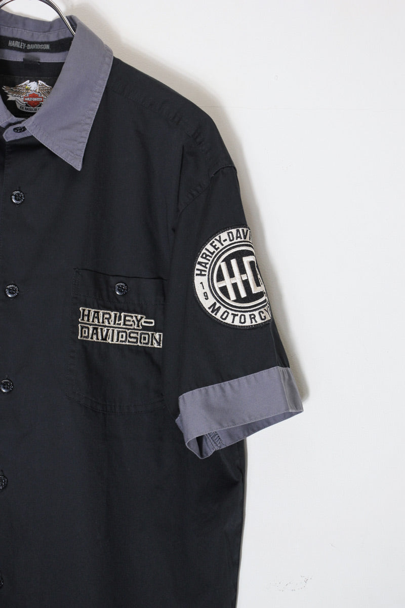 90'S S/S LOGO EMBROIDERY SHIRT / BLACK/GREY [SIZE: S USED]