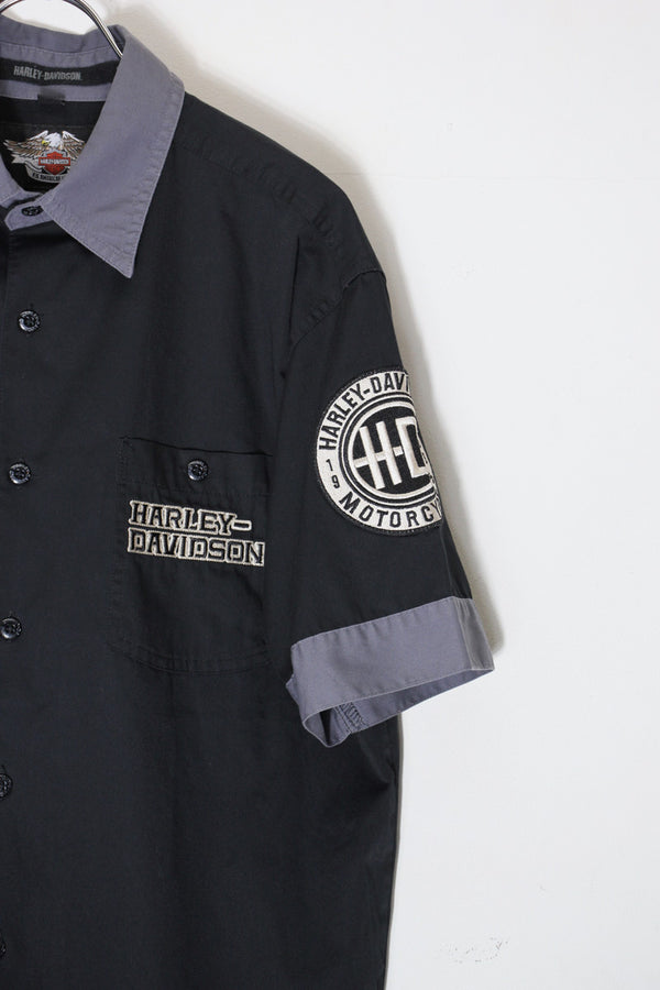 90'S S/S LOGO EMBROIDERY SHIRT / BLACK/GREY [SIZE: S USED]