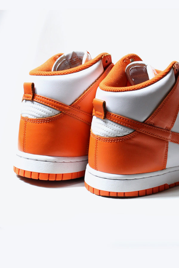 DUNK HI / WHITE / ORANGE [SIZE: US8.5 (Equivalent to 26.5cm) USED]
